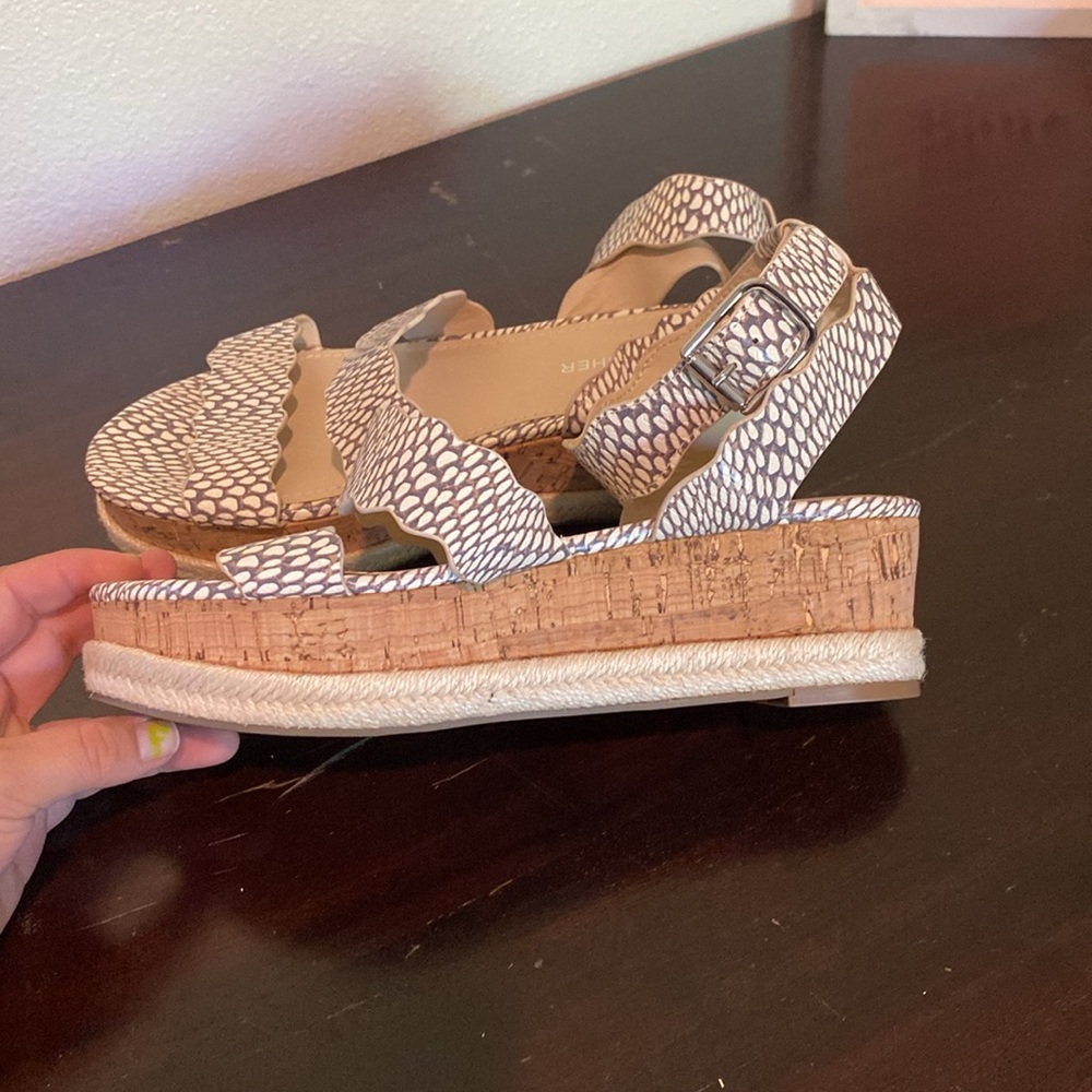 Marc Fisher platform cork sandals size 7. - Picture 3 of 4